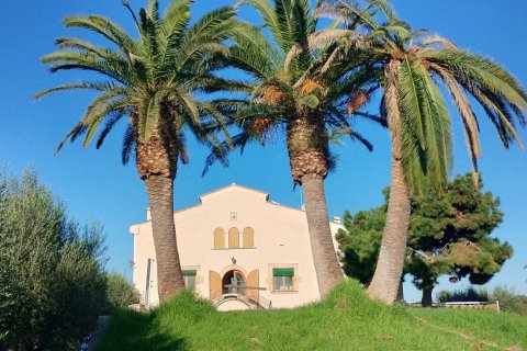  Castillos de 3 dormitorios en venta en Torredembarra, Tarragona, Cataluña, Spain № 4983