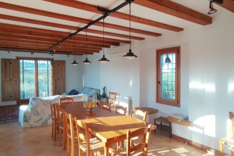  Castillos de 3 dormitorios en venta en Torredembarra, Tarragona, Cataluña, Spain № 4983 - foto 12