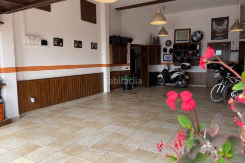 Сasa de 5 dormitorios en venta en Olivella, Barcelona, Cataluña, Spain № 1938 - foto 16