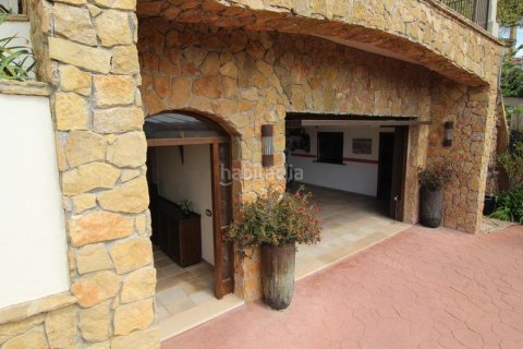 Сasa de 5 dormitorios en venta en Olivella, Barcelona, Cataluña, Spain № 1938 - foto 6