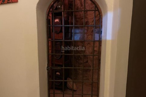 Сasa de 5 dormitorios en venta en Olivella, Barcelona, Cataluña, Spain № 1938 - foto 22