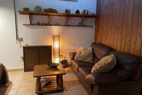 Сasa de 5 dormitorios en venta en Olivella, Barcelona, Cataluña, Spain № 1938 - foto 19