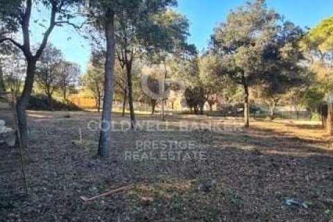 Parcela de 1000 m² en venta en Sant Cugat del Vallès, Barcelona, Cataluña, Spain № 5474 - foto 3