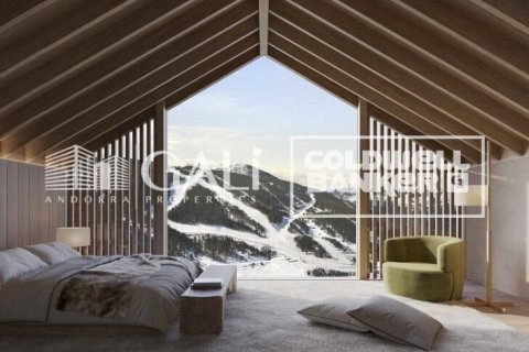 Villa de 5 dormitorios en venta en Principado De Andorra (Ninguna Poblacion Tiene C.P.), Lérida, Cataluña, Spain № 5470 - foto 7