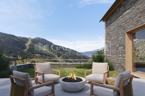 Villa de 5 dormitorios en venta en Principado De Andorra (Ninguna Poblacion Tiene C.P.), Lérida, Cataluña, Spain № 5470 - foto 10