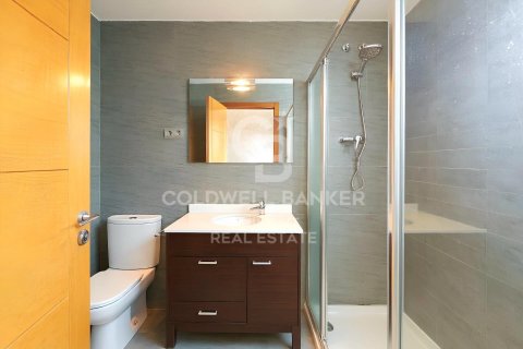 Apartamento de 2 dormitorios en venta en Barcelona, Cataluña, Spain № 5472 - foto 13
