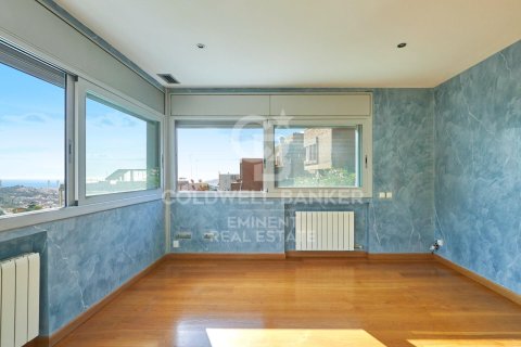 Apartamento de 2 dormitorios en venta en Barcelona, Cataluña, Spain № 5472 - foto 4