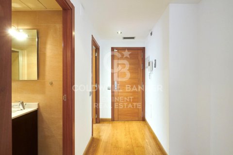 Apartamento de 2 dormitorios en venta en Barcelona, Cataluña, Spain № 5472 - foto 14