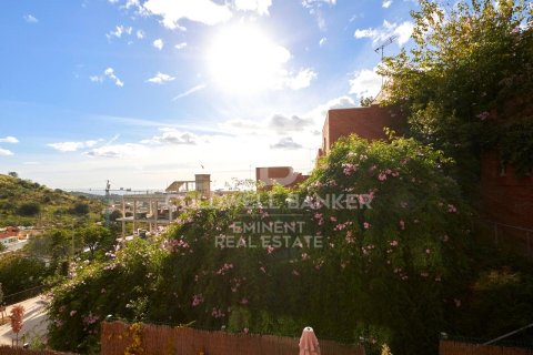 Apartamento de 2 dormitorios en venta en Barcelona, Cataluña, Spain № 5472 - foto 23