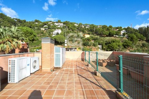 Apartamento de 2 dormitorios en venta en Barcelona, Cataluña, Spain № 5472 - foto 18