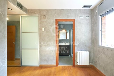 Apartamento de 2 dormitorios en venta en Barcelona, Cataluña, Spain № 5472 - foto 12