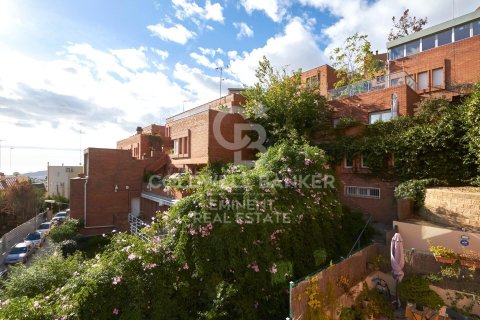 Apartamento de 2 dormitorios en venta en Barcelona, Cataluña, Spain № 5472 - foto 24