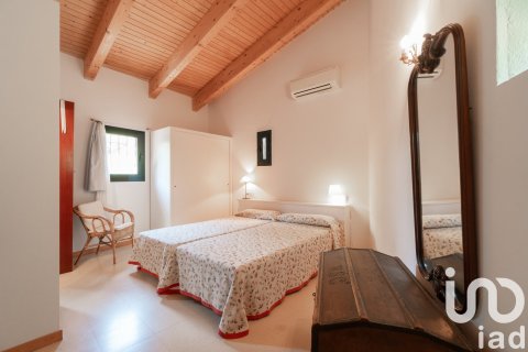 Сasa de 3 dormitorios en venta en Navata, Gerona, Cataluña, Spain № 4859 - foto 18