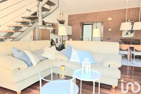 Сasa de 4 dormitorios en venta en Sabadell, Barcelona, Cataluña, Spain № 4861