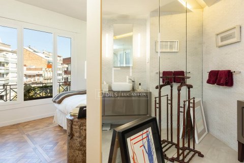 3 bedrooms apartment for sale in Barcelona, Catalonia, Spain № 8604 - photo 19