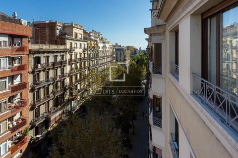 3 bedrooms apartment for sale in Barcelona, Catalonia, Spain № 8604 - photo 27