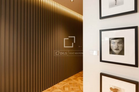 3 bedrooms apartment for sale in Barcelona, Catalonia, Spain № 8604 - photo 16