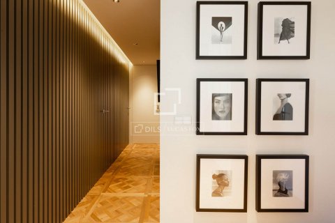 3 bedrooms apartment for sale in Barcelona, Catalonia, Spain № 8604 - photo 15