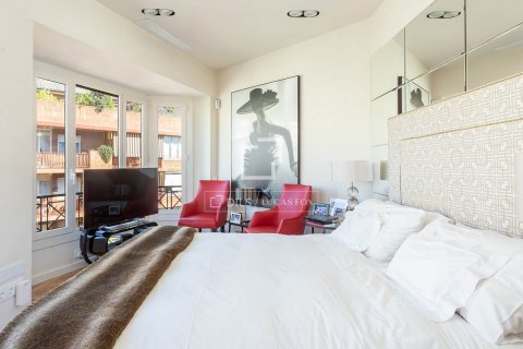 3 bedrooms apartment for sale in Barcelona, Catalonia, Spain № 8604 - photo 17
