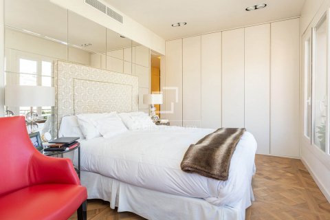 3 bedrooms apartment for sale in Barcelona, Catalonia, Spain № 8604 - photo 3