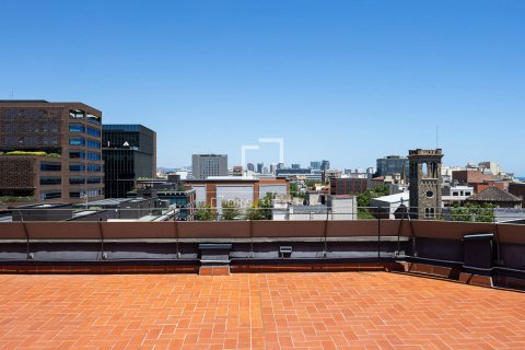 Apartamento de 2 dormitorios en venta en Barcelona, Cataluña, Spain № 8607 - foto 20
