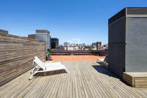 Apartamento de 2 dormitorios en venta en Barcelona, Cataluña, Spain № 8607 - foto 19