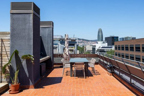 Apartamento de 2 dormitorios en venta en Barcelona, Cataluña, Spain № 8607 - foto 22