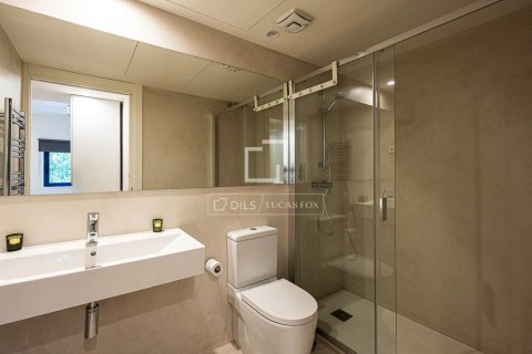 Apartamento de 2 dormitorios en venta en Barcelona, Cataluña, Spain № 8607 - foto 13