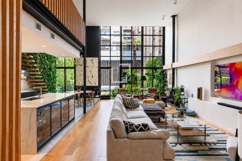Villa de 6 dormitorios en venta en Barcelona, Cataluña, Spain № 8608