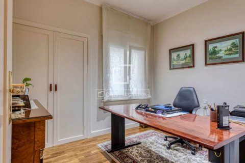 Купить квартиру в Барселона, Испания с 5 спален, 207м², № 8606 - фото 13