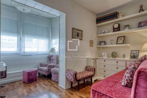 Купить квартиру в Барселона, Испания с 5 спален, 207м², № 8606 - фото 9