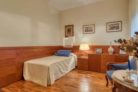 Купить квартиру в Барселона, Испания с 5 спален, 207м², № 8606 - фото 12