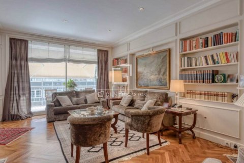 Купить квартиру в Барселона, Испания с 5 спален, 207м², № 8606 - фото 19