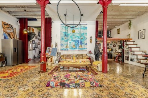 Apartamento de 2 dormitorios en venta en Barcelona, Cataluña, Spain № 8602 - foto 8