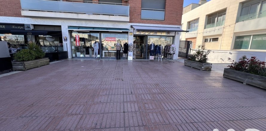 Propiedad comercial de 2 dormitorios en alquiler en Cunit, Tarragona, Cataluña, Spain № 7583