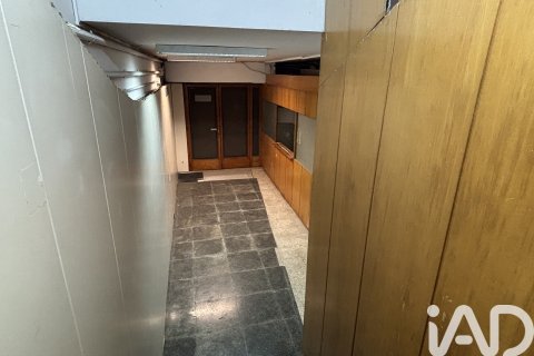 261 sq.m. commercial property for rent in Barcelona, Catalonia, Spain № 7581 - photo 18