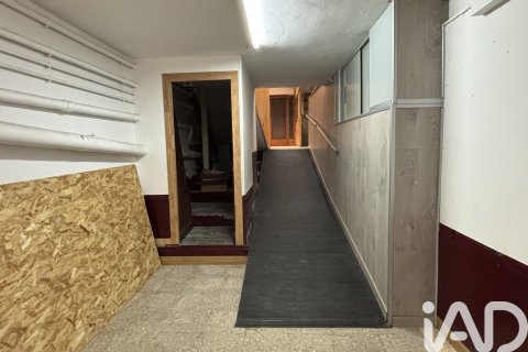 261 sq.m. commercial property for rent in Barcelona, Catalonia, Spain № 7581 - photo 11