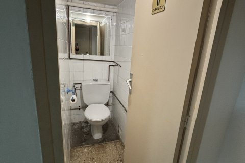 261 sq.m. commercial property for rent in Barcelona, Catalonia, Spain № 7581 - photo 26