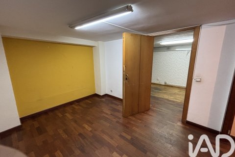261 sq.m. commercial property for rent in Barcelona, Catalonia, Spain № 7581 - photo 23