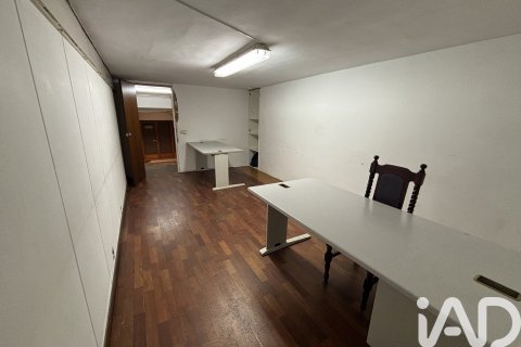 261 sq.m. commercial property for rent in Barcelona, Catalonia, Spain № 7581 - photo 29
