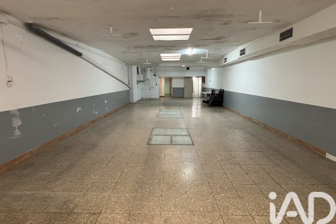 261 sq.m. commercial property for rent in Barcelona, Catalonia, Spain № 7581 - photo 4