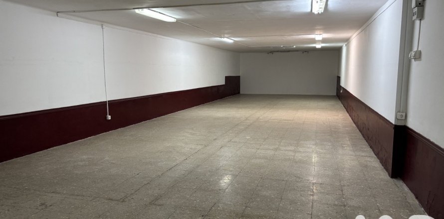 261 sq.m. commercial property for rent in Barcelona, Catalonia, Spain № 7581