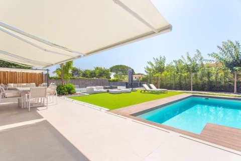 Сasa de 5 dormitorios en venta en Sant Andreu de Llavaneres, Barcelona, Cataluña, Spain № 1358