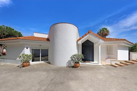 Сasa de 4 dormitorios en venta en Lloret de Mar, Gerona, Cataluña, Spain № 1359 - foto 17