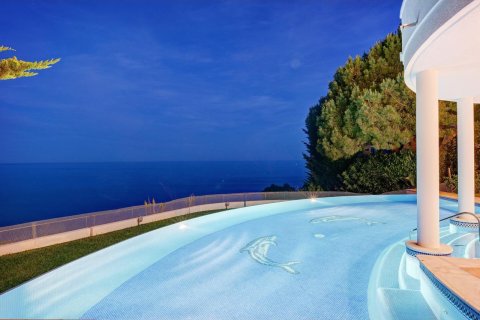 Сasa de 4 dormitorios en venta en Lloret de Mar, Gerona, Cataluña, Spain № 1359 - foto 15