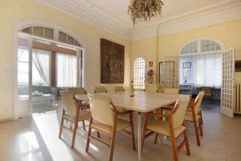 Сasa de 9 dormitorios en venta en Sant Vicenc De Montalt, Barcelona, Cataluña, Spain № 1354 - foto 10