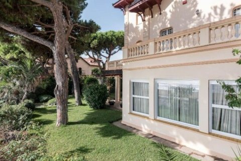 Сasa de 9 dormitorios en venta en Sant Vicenc De Montalt, Barcelona, Cataluña, Spain № 1354 - foto 18