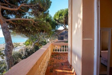 Сasa de 9 dormitorios en venta en Sant Vicenc De Montalt, Barcelona, Cataluña, Spain № 1354 - foto 27