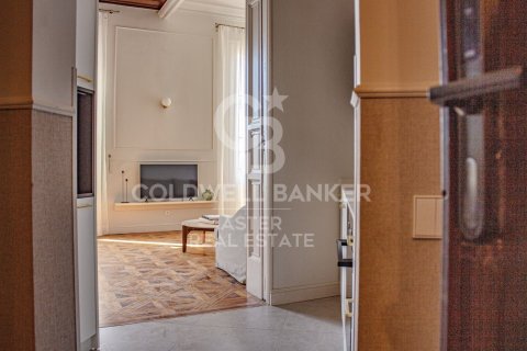 Купить триплекс в Барселона, Испания с 2 спальни, 92м², № 7919 - фото 24