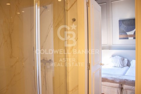 Купить триплекс в Барселона, Испания с 2 спальни, 92м², № 7919 - фото 16